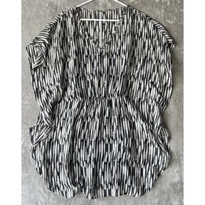 Express Women's Blouse Top Size Medium Puff short Sleeve sown in slip